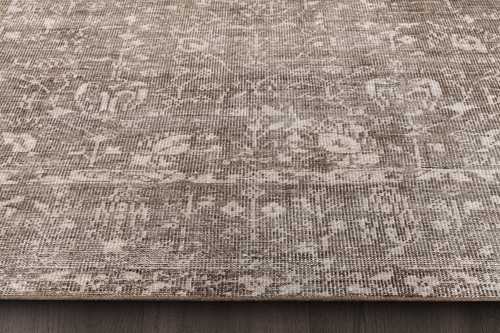 Ascara Rug – Charcoal