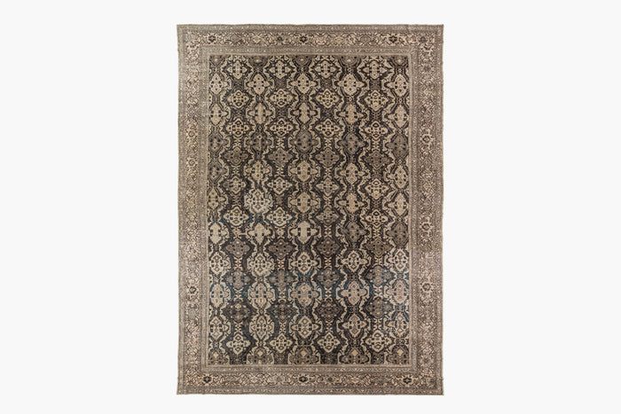 SULTANABAD RUG, WEST PERSIA, 16'9" X 27'1"