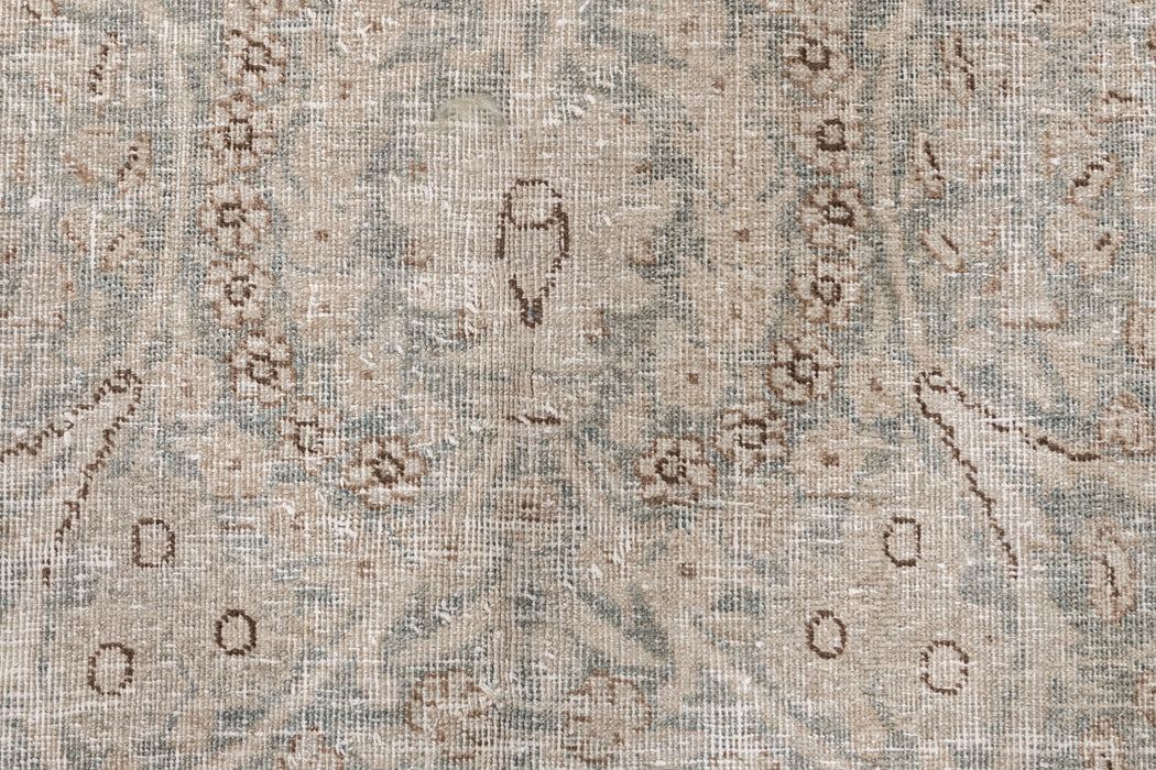 TABRIZ RUG, AR31239/210365, NORTH WEST PERSIA, 6'10" X 9'8"