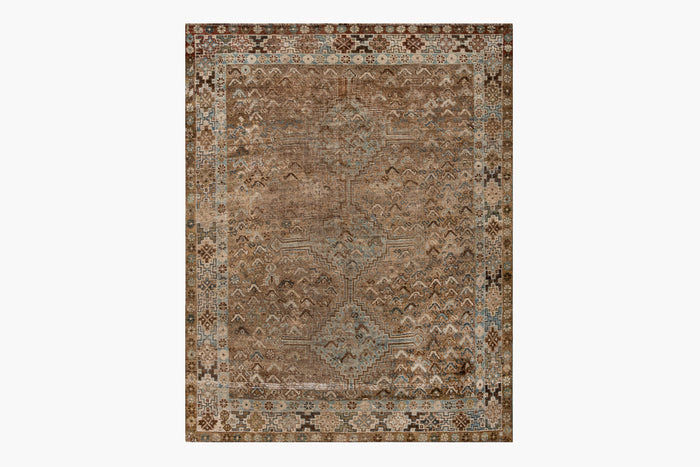 SHIRAZ RUG, SOUTH WEST PERSIA, 4'8" X 6'