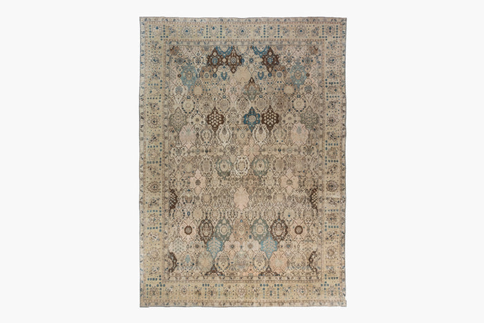 TABRIZ RUG, NORTH WEST PERSIA, 13'3" X 18'6"