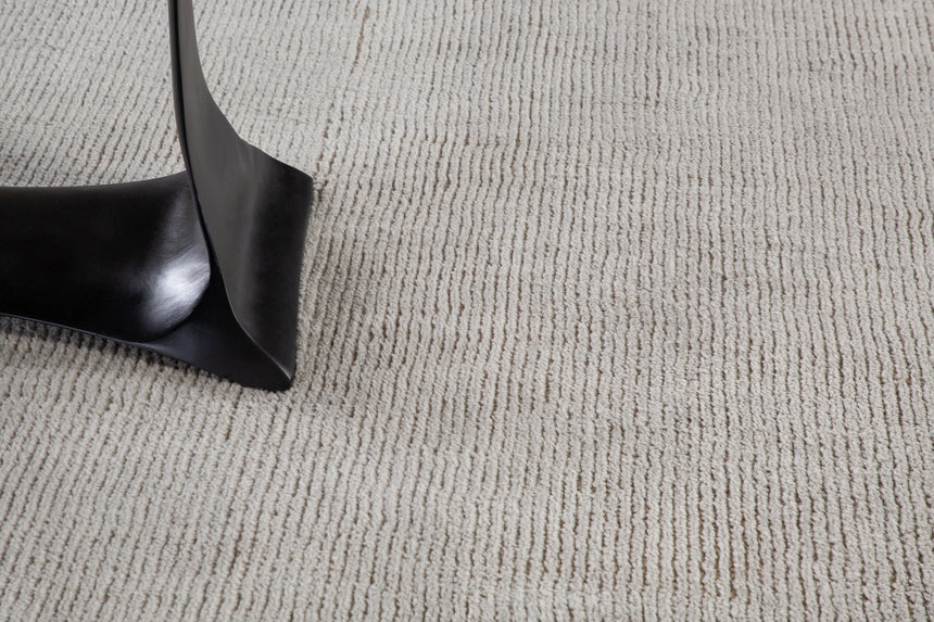 Distressed Wool Rug – Silver