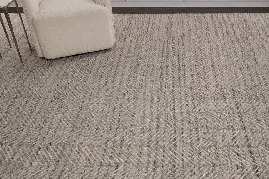 Alia Rug – Silver / White