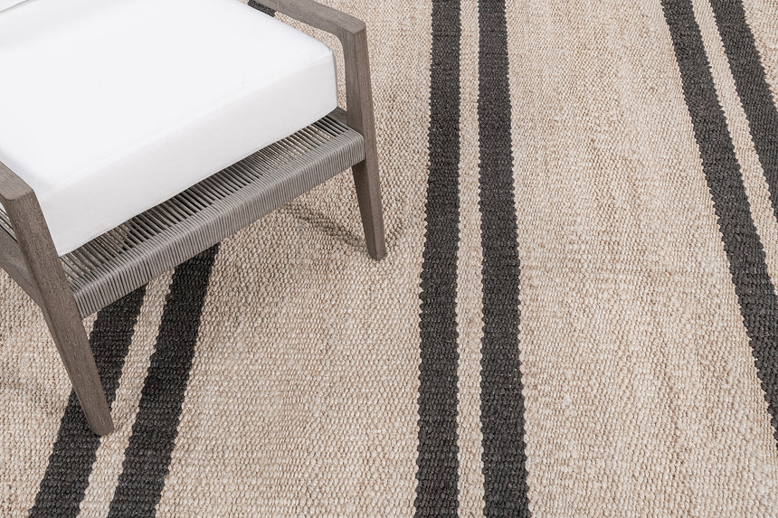 Banna Rug – Natural / Black