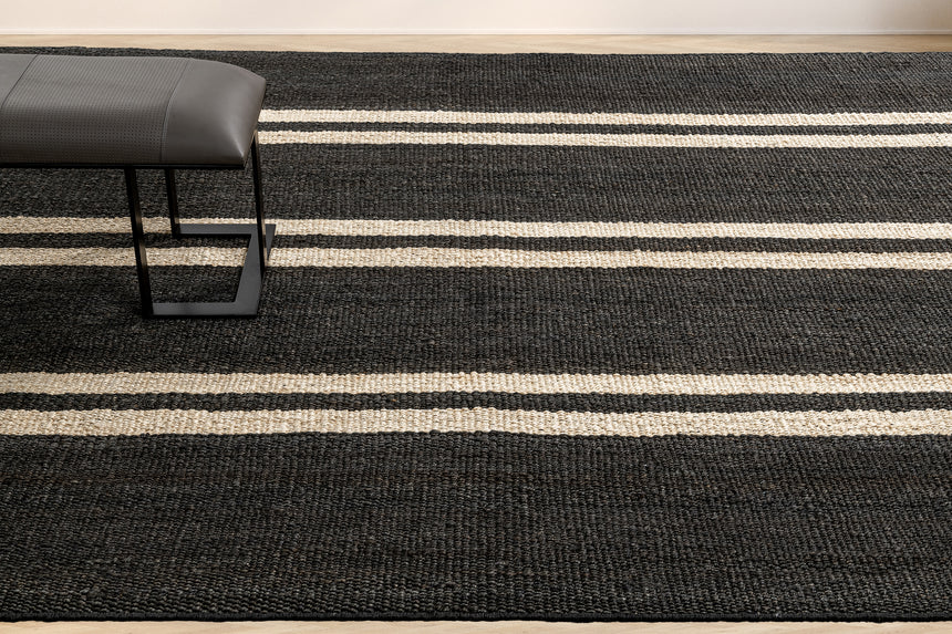 Banna Rug – Black / Natural