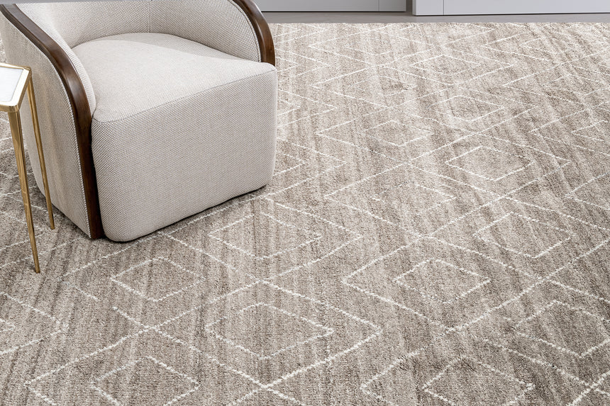 Double Diamond Moroccan Rug – Taupe