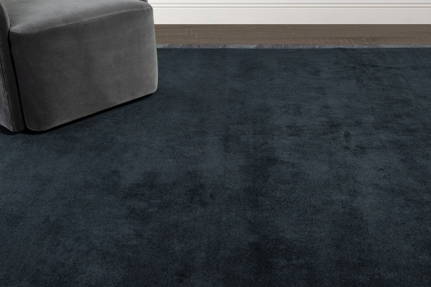 Hand-knotted Nera Rug – Navy