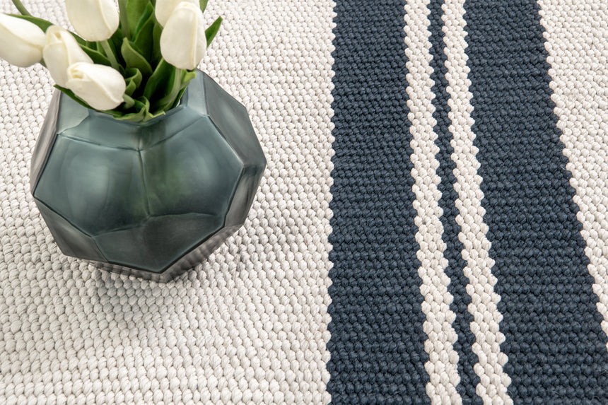 Altico Indoor / Outdoor Rug – Navy / Ivory