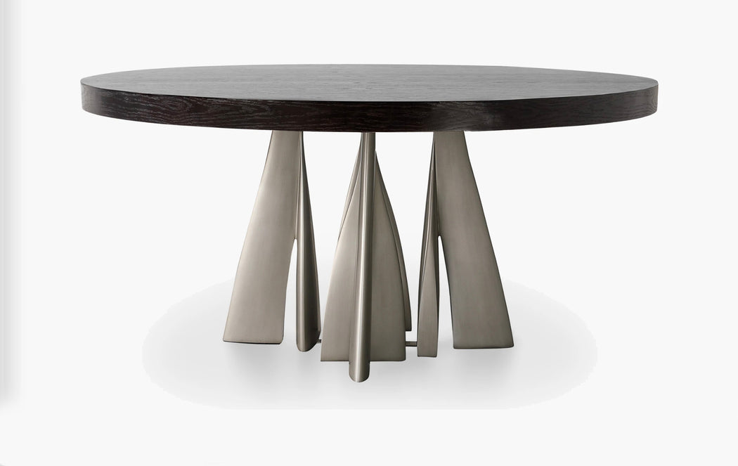 Ω CUSTOM FURNITURE
